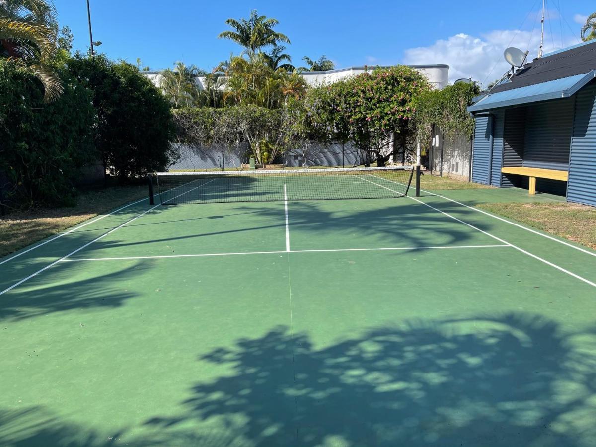 Grange Resort Hervey Bay Esterno foto