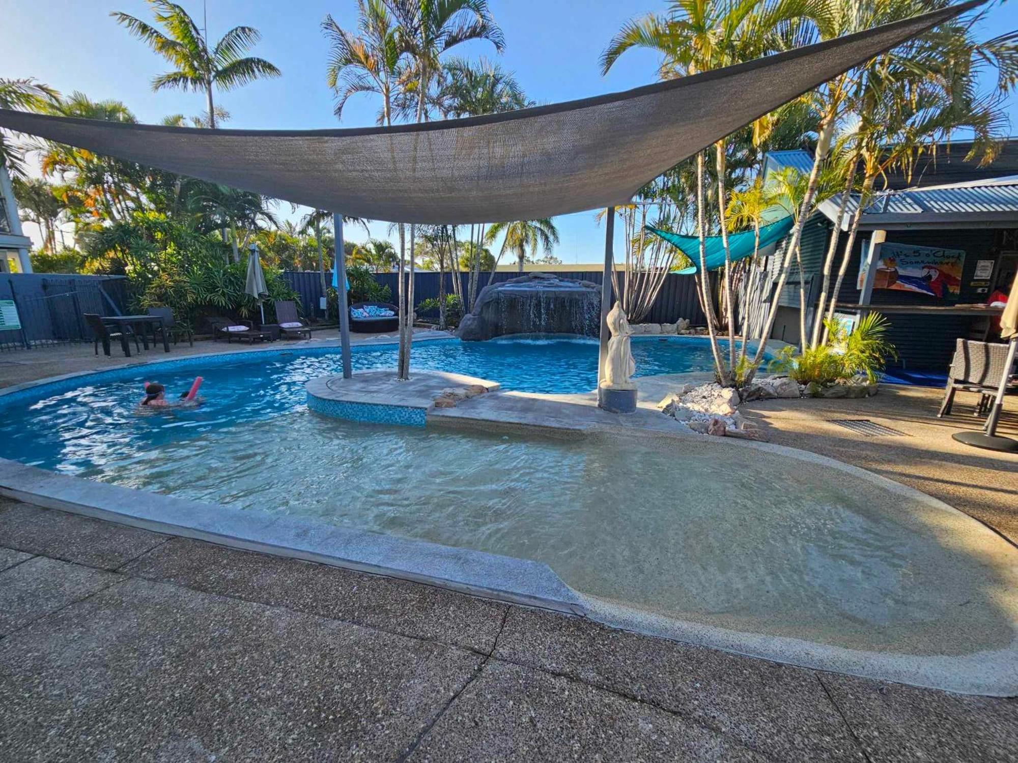 Grange Resort Hervey Bay Esterno foto
