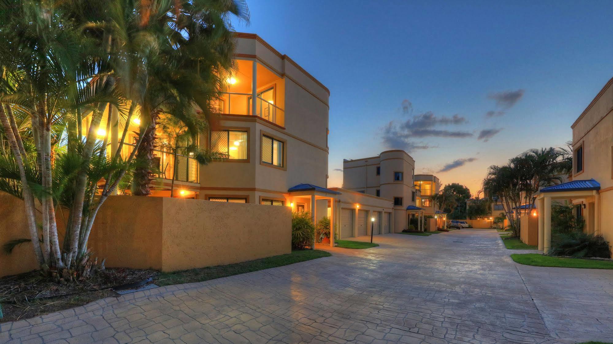 Grange Resort Hervey Bay Esterno foto